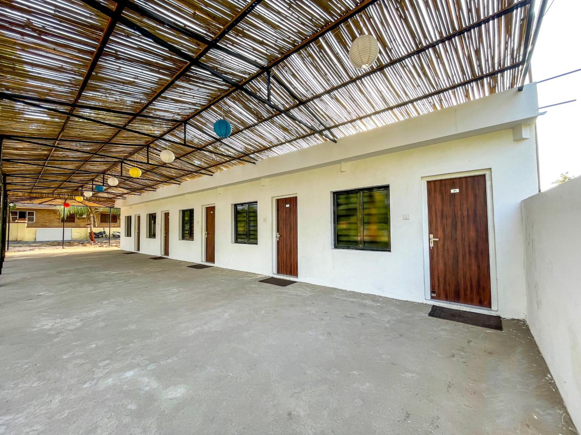 Stay Guru Resort Farm Villa Бхудж Номер фото
